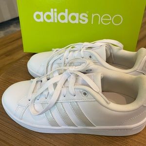 Adidas cloudfoam advantage women’s shoes.